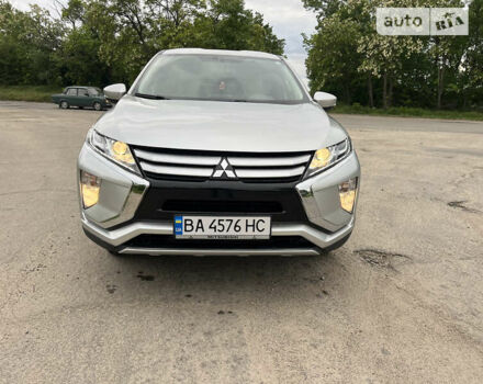 Сірий Міцубісі Eclipse Cross, об'ємом двигуна 1.5 л та пробігом 118 тис. км за 16400 $, фото 18 на Automoto.ua