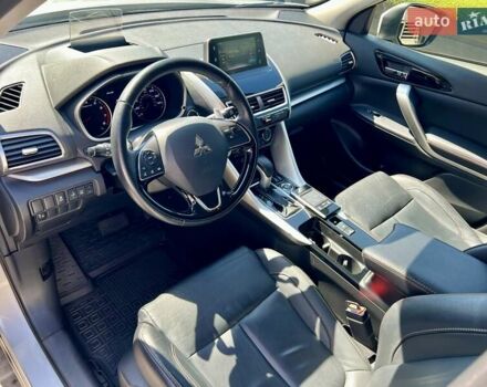 Серый Мицубиси Eclipse Cross, объемом двигателя 1.5 л и пробегом 104 тыс. км за 18900 $, фото 26 на Automoto.ua