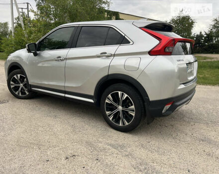 Сірий Міцубісі Eclipse Cross, об'ємом двигуна 1.5 л та пробігом 118 тис. км за 16400 $, фото 12 на Automoto.ua