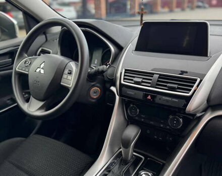 Сірий Міцубісі Eclipse Cross, об'ємом двигуна 1.5 л та пробігом 55 тис. км за 17800 $, фото 13 на Automoto.ua