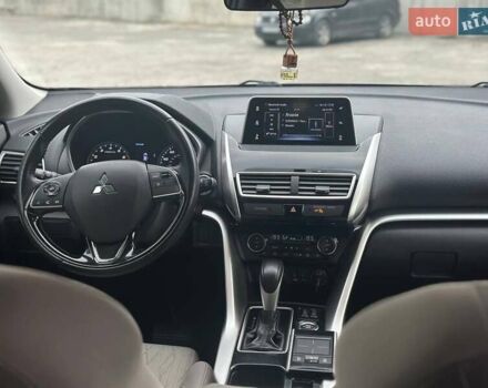 Сірий Міцубісі Eclipse Cross, об'ємом двигуна 1.5 л та пробігом 100 тис. км за 15700 $, фото 18 на Automoto.ua