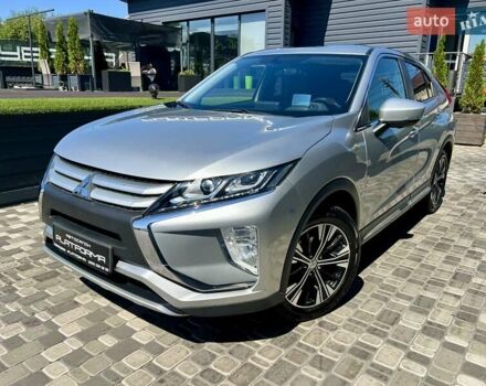 Серый Мицубиси Eclipse Cross, объемом двигателя 1.5 л и пробегом 104 тыс. км за 18900 $, фото 4 на Automoto.ua