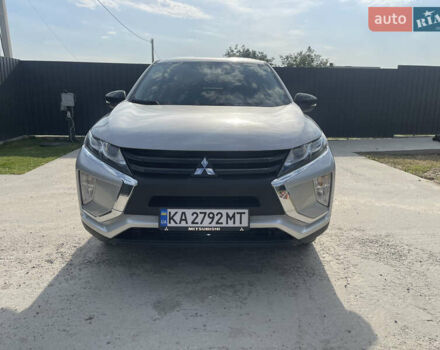 Серый Мицубиси Eclipse Cross, объемом двигателя 1.5 л и пробегом 124 тыс. км за 14900 $, фото 1 на Automoto.ua