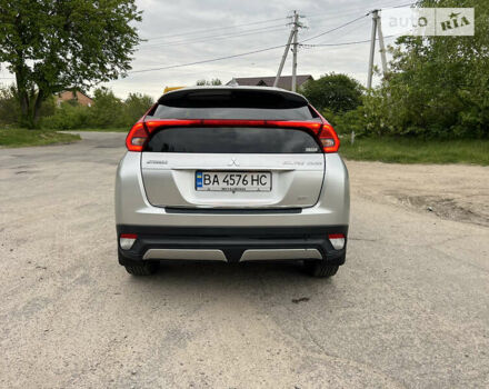 Серый Мицубиси Eclipse Cross, объемом двигателя 1.5 л и пробегом 118 тыс. км за 16400 $, фото 24 на Automoto.ua