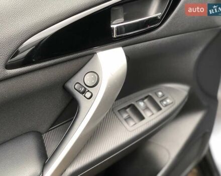 Сірий Міцубісі Eclipse Cross, об'ємом двигуна 1.5 л та пробігом 53 тис. км за 16000 $, фото 17 на Automoto.ua