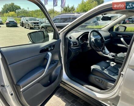Серый Мицубиси Eclipse Cross, объемом двигателя 1.5 л и пробегом 104 тыс. км за 18900 $, фото 14 на Automoto.ua