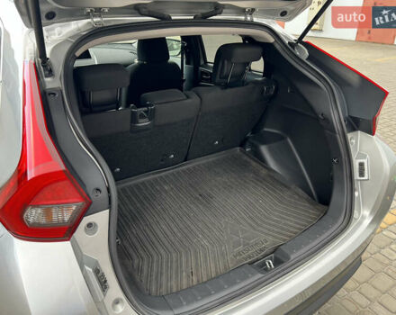 Сірий Міцубісі Eclipse Cross, об'ємом двигуна 1.5 л та пробігом 55 тис. км за 17800 $, фото 30 на Automoto.ua