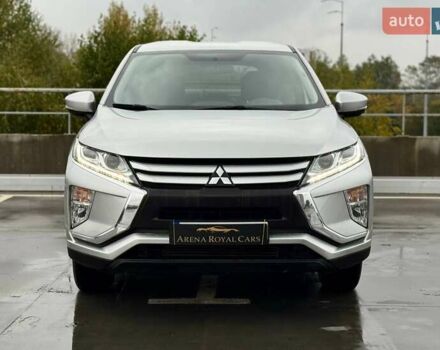 Серый Мицубиси Eclipse Cross, объемом двигателя 1.5 л и пробегом 134 тыс. км за 14990 $, фото 2 на Automoto.ua