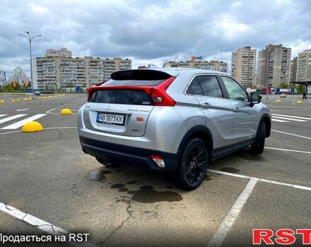 Сірий Міцубісі Eclipse Cross, об'ємом двигуна 1.5 л та пробігом 45 тис. км за 15700 $, фото 3 на Automoto.ua