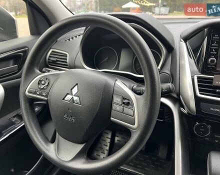 Сірий Міцубісі Eclipse Cross, об'ємом двигуна 1.5 л та пробігом 129 тис. км за 14900 $, фото 20 на Automoto.ua