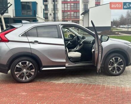 Сірий Міцубісі Eclipse Cross, об'ємом двигуна 1.5 л та пробігом 100 тис. км за 15700 $, фото 16 на Automoto.ua