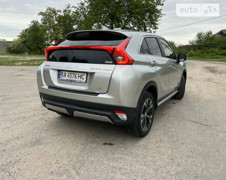 Сірий Міцубісі Eclipse Cross, об'ємом двигуна 1.5 л та пробігом 118 тис. км за 16400 $, фото 25 на Automoto.ua