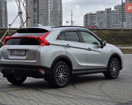 Сірий Міцубісі Eclipse Cross, об'ємом двигуна 1.5 л та пробігом 99 тис. км за 13999 $, фото 10 на Automoto.ua