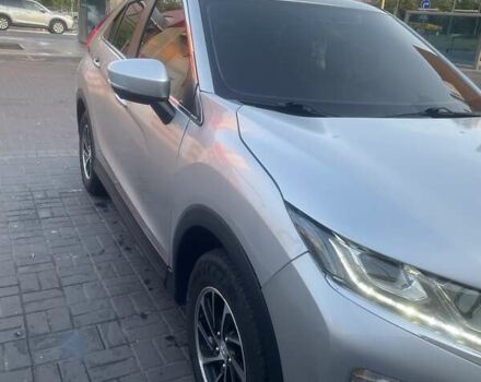 Серый Мицубиси Eclipse Cross, объемом двигателя 1.5 л и пробегом 120 тыс. км за 15000 $, фото 1 на Automoto.ua