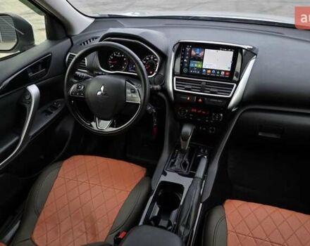 Сірий Міцубісі Eclipse Cross, об'ємом двигуна 1.5 л та пробігом 99 тис. км за 13999 $, фото 18 на Automoto.ua