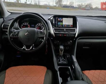 Сірий Міцубісі Eclipse Cross, об'ємом двигуна 1.5 л та пробігом 99 тис. км за 13999 $, фото 19 на Automoto.ua