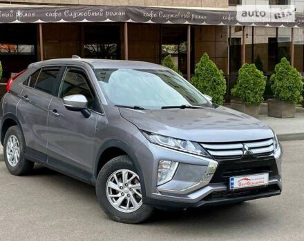 Сірий Міцубісі Eclipse Cross, об'ємом двигуна 1.5 л та пробігом 94 тис. км за 14999 $, фото 3 на Automoto.ua