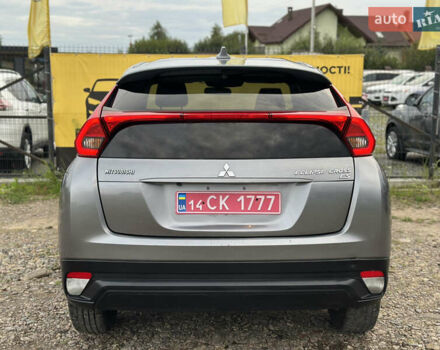 Серый Мицубиси Eclipse Cross, объемом двигателя 1.5 л и пробегом 227 тыс. км за 12900 $, фото 5 на Automoto.ua
