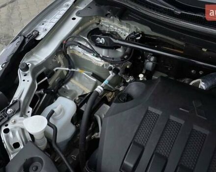 Сірий Міцубісі Eclipse Cross, об'ємом двигуна 1.5 л та пробігом 99 тис. км за 13999 $, фото 46 на Automoto.ua