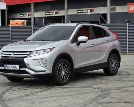 Сірий Міцубісі Eclipse Cross, об'ємом двигуна 1.5 л та пробігом 99 тис. км за 13999 $, фото 4 на Automoto.ua