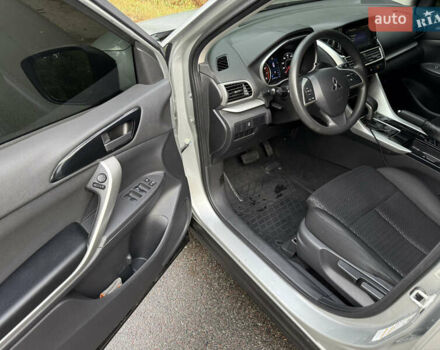 Серый Мицубиси Eclipse Cross, объемом двигателя 1.5 л и пробегом 115 тыс. км за 15300 $, фото 26 на Automoto.ua
