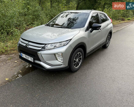 Серый Мицубиси Eclipse Cross, объемом двигателя 1.5 л и пробегом 115 тыс. км за 15300 $, фото 4 на Automoto.ua