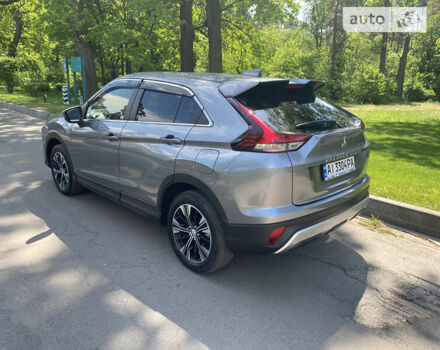 Серый Мицубиси Eclipse Cross, объемом двигателя 1.5 л и пробегом 4 тыс. км за 22300 $, фото 3 на Automoto.ua