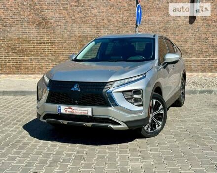 Серый Мицубиси Eclipse Cross, объемом двигателя 1.5 л и пробегом 38 тыс. км за 23999 $, фото 2 на Automoto.ua