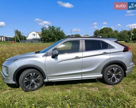Серый Мицубиси Eclipse Cross, объемом двигателя 2 л и пробегом 70 тыс. км за 23000 $, фото 2 на Automoto.ua
