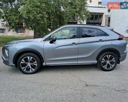 Сірий Міцубісі Eclipse Cross, об'ємом двигуна 2 л та пробігом 79 тис. км за 21900 $, фото 3 на Automoto.ua