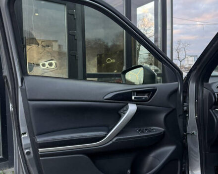 Серый Мицубиси Eclipse Cross, объемом двигателя 1.5 л и пробегом 34 тыс. км за 19699 $, фото 8 на Automoto.ua