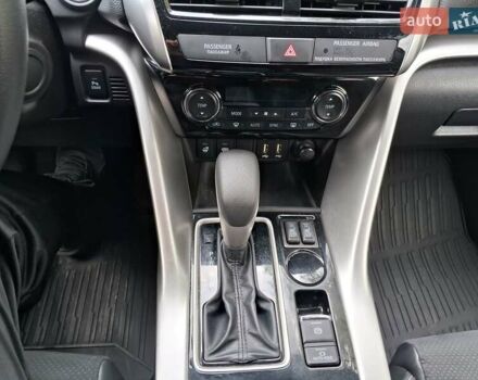 Сірий Міцубісі Eclipse Cross, об'ємом двигуна 2 л та пробігом 79 тис. км за 21900 $, фото 20 на Automoto.ua