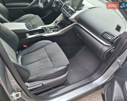 Сірий Міцубісі Eclipse Cross, об'ємом двигуна 2 л та пробігом 79 тис. км за 21900 $, фото 35 на Automoto.ua