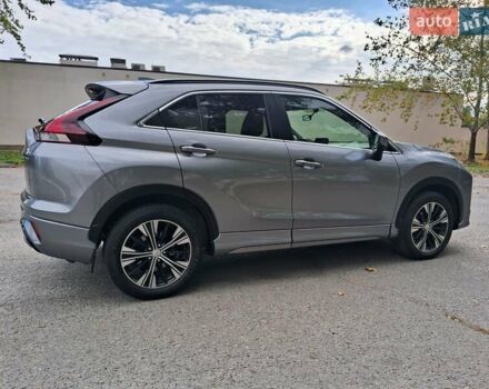 Сірий Міцубісі Eclipse Cross, об'ємом двигуна 2 л та пробігом 79 тис. км за 21900 $, фото 6 на Automoto.ua