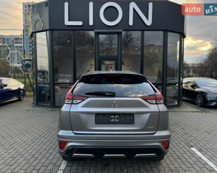 Серый Мицубиси Eclipse Cross, объемом двигателя 1.5 л и пробегом 34 тыс. км за 19699 $, фото 5 на Automoto.ua