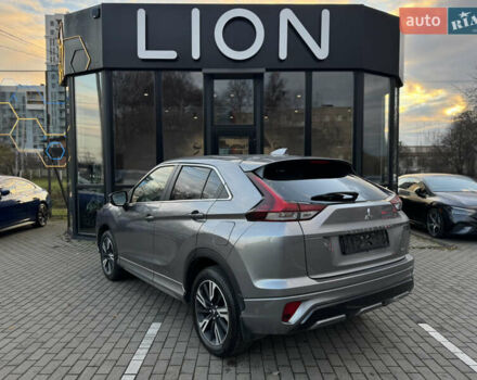 Серый Мицубиси Eclipse Cross, объемом двигателя 1.5 л и пробегом 34 тыс. км за 20899 $, фото 6 на Automoto.ua