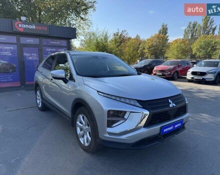 Серый Мицубиси Eclipse Cross, объемом двигателя 1.5 л и пробегом 25 тыс. км за 20100 $, фото 2 на Automoto.ua