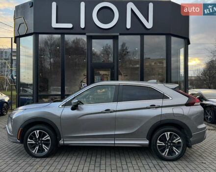 Серый Мицубиси Eclipse Cross, объемом двигателя 1.5 л и пробегом 34 тыс. км за 20899 $, фото 4 на Automoto.ua