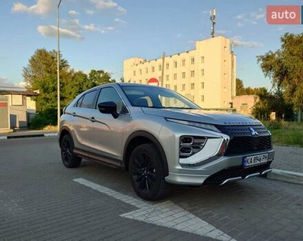 Серый Мицубиси Eclipse Cross, объемом двигателя 1.5 л и пробегом 80 тыс. км за 18500 $, фото 3 на Automoto.ua
