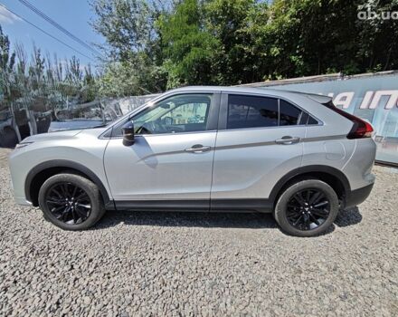 Серый Мицубиси Eclipse Cross, объемом двигателя 1.5 л и пробегом 79 тыс. км за 18880 $, фото 3 на Automoto.ua