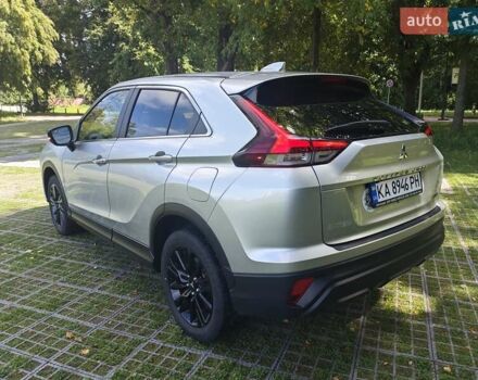 Сірий Міцубісі Eclipse Cross, об'ємом двигуна 1.5 л та пробігом 80 тис. км за 18700 $, фото 5 на Automoto.ua