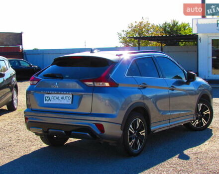 Серый Мицубиси Eclipse Cross, объемом двигателя 2 л и пробегом 19 тыс. км за 27500 $, фото 2 на Automoto.ua