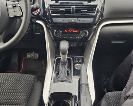 Серый Мицубиси Eclipse Cross, объемом двигателя 1.5 л и пробегом 1 тыс. км за 24700 $, фото 20 на Automoto.ua