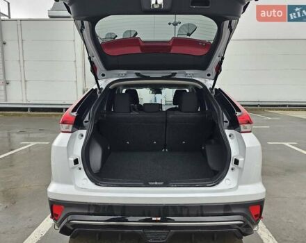 Серый Мицубиси Eclipse Cross, объемом двигателя 1.5 л и пробегом 1 тыс. км за 24700 $, фото 8 на Automoto.ua