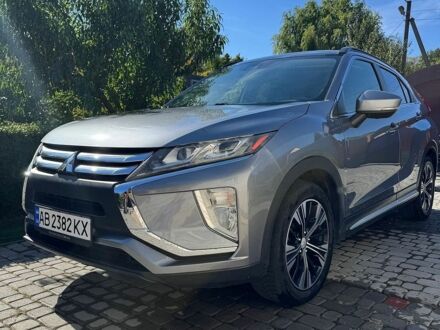 Сірий Міцубісі Eclipse Cross, об'ємом двигуна 1.5 л та пробігом 160 тис. км за 17600 $, фото 1 на Automoto.ua