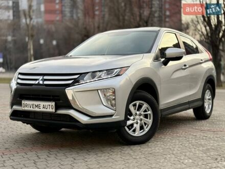 Серый Мицубиси Eclipse Cross, объемом двигателя 1.5 л и пробегом 96 тыс. км за 13799 $, фото 1 на Automoto.ua