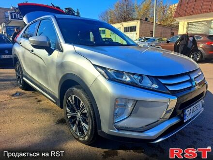 Міцубісі Eclipse Cross 2018 у Черкасах на Automoto.ua Сірий Міцубісі Eclipse Cross, об'ємом двигуна 1.5 л та пробігом 118 тис. км за 15500 $, фото 1 на Automoto.ua