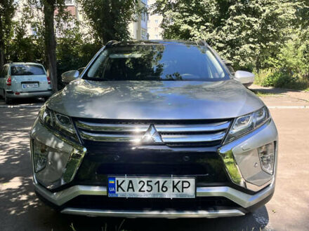 Сірий Міцубісі Eclipse Cross, об'ємом двигуна 1.5 л та пробігом 49 тис. км за 26000 $, фото 1 на Automoto.ua