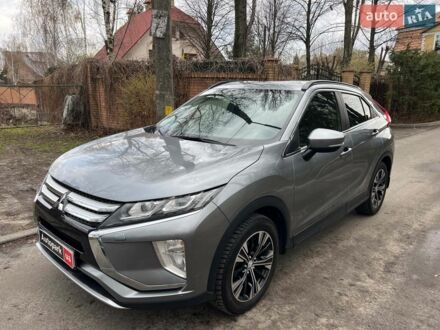 Сірий Міцубісі Eclipse Cross, об'ємом двигуна 1.5 л та пробігом 93 тис. км за 15940 $, фото 1 на Automoto.ua