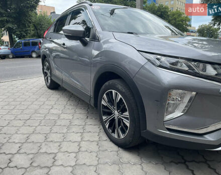 Сірий Міцубісі Eclipse Cross, об'ємом двигуна 1.5 л та пробігом 101 тис. км за 20400 $, фото 1 на Automoto.ua